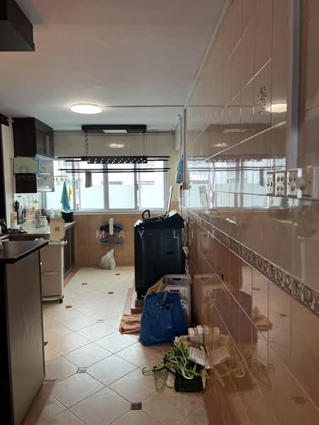 376 Clementi Avenue 4, 376 Clementi Avenue 4, 2 Bedrooms, 880 sqft, HDB Flat For Rent, by May Lin, 500174771 - Kitchen - PropertyGuru.com.sg