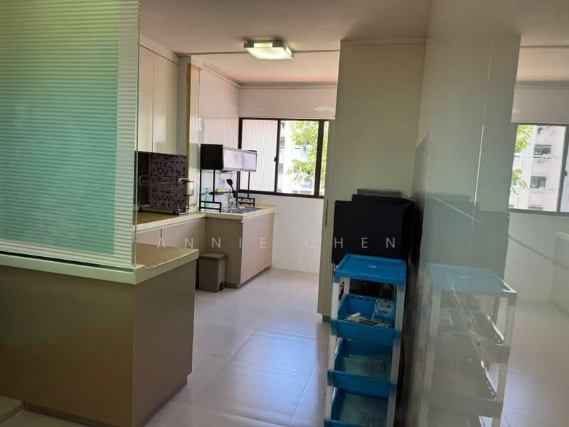 202 Bedok North Street 1, 202 Bedok North Street 1, 2 Bedrooms, 721 sqft, HDB Flat For Rent, by Annie Chen, 500174773 - Kitchen - PropertyGuru.com.sg