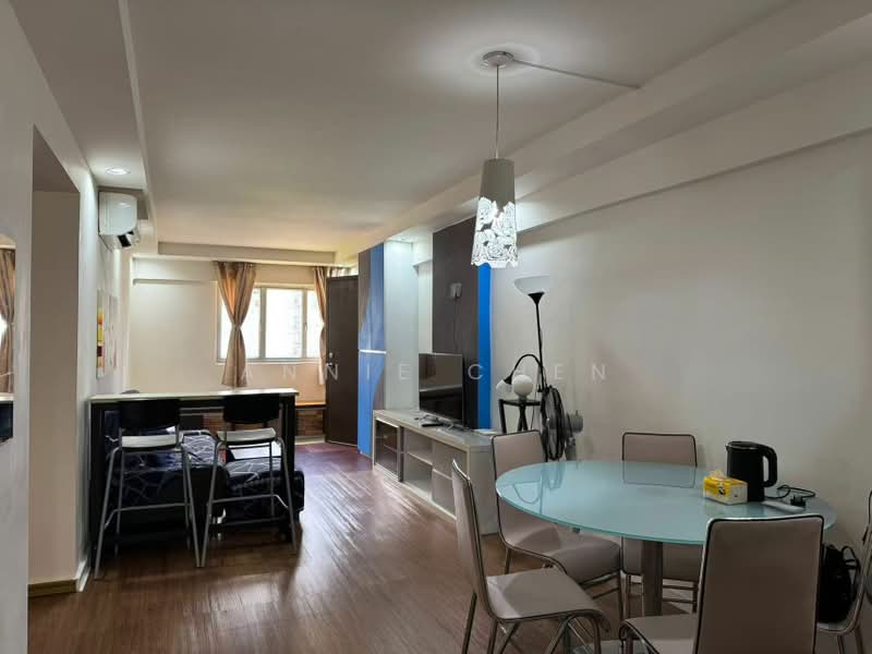 202 Bedok North Street 1, 202 Bedok North Street 1, 2 Bedrooms, 721 sqft, HDB Flat For Rent, by Annie Chen, 500174773 - Living Room - PropertyGuru.com.sg
