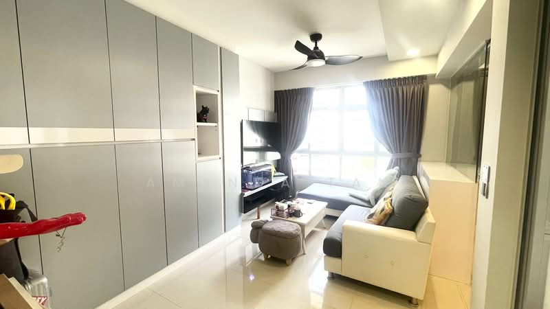 327A Sumang Walk, 327A Sumang Walk, 1 Bedroom, 398 sqft, HDB Flat For Sale, by Amanda Tan, 500174777 - Living Room - PropertyGuru.com.sg