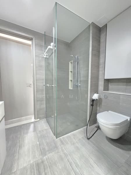 The Garden Residences, 1 Serangoon North View, 2 Bedrooms, 517 sqft, Condominium For Sale, by William Tan, 500174779 - Bathroom - PropertyGuru.com.sg