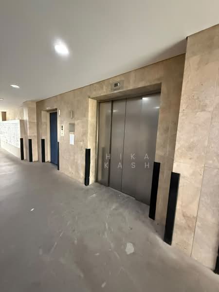 30 Kallang Place, 30 Kallang Place, 1,980 sqft, Light Industrial (B1) For Rent, by Radhika Prakash, 500174780 - Lobby - CommercialGuru.com.sg