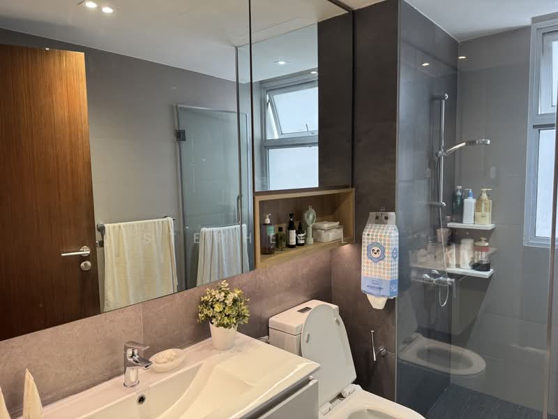 Ecopolitan, Punggol Walk, 3 Bedrooms, 1,216 sqft, Executive Condominium For Sale, by Stephen Lim, 500174784 - Bathroom - PropertyGuru.com.sg