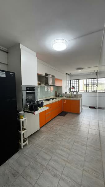 805 Yishun Ring Road, 805 Yishun Ring Road, 3 Bedrooms, 1,313 sqft, HDB Flat For Sale, by Priscillia Qiu, 500174788 - Kitchen - PropertyGuru.com.sg