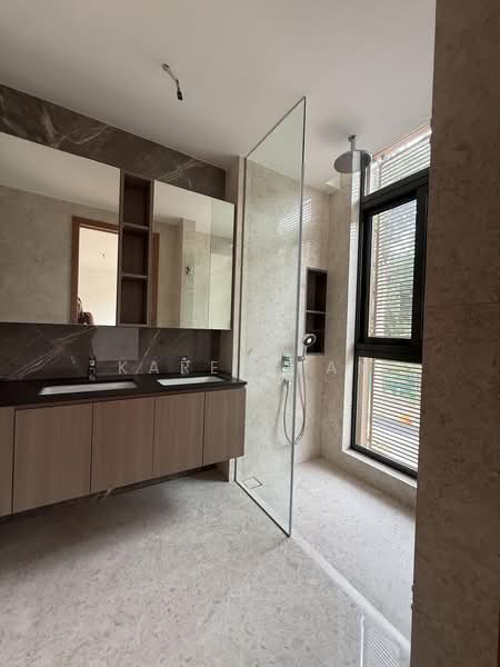 Semi detached at upper Thomson road, Old upper Thomson road, 5 Bedrooms, 5,337 sqft, Semi-Detached House For Sale, by Karen Tan, 500174809 - Bathroom - PropertyGuru.com.sg
