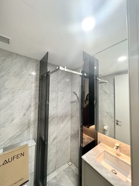 One Meyer, 1 Meyer Place, 2 Bedrooms, 614 sqft, Condominium For Rent, by Elaine Teo, 500174813 - Bathroom - PropertyGuru.com.sg