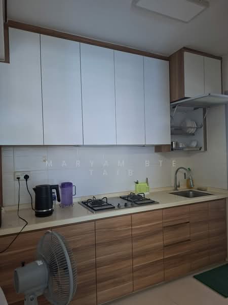 50 Commonwealth Drive, 50 Commonwealth Drive, 2 Bedrooms, 678 sqft, HDB Flat For Sale, by Maryam Bte Taib, 500174821 - Kitchen - PropertyGuru.com.sg