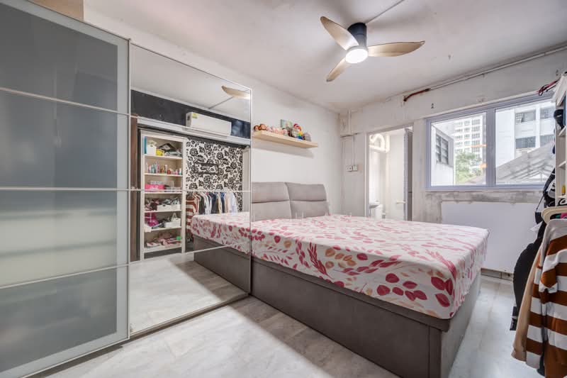 337 Hougang Avenue 7, 337 Hougang Avenue 7, 3 Bedrooms, 980 sqft, HDB Flat For Sale, by Hakim Halim, 500174827 - Bedroom - PropertyGuru.com.sg