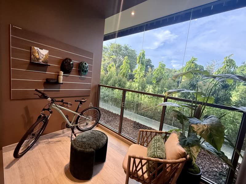 PENRITH, Margaret Drive, 2 Bedrooms, 614 sqft, Condominium For Sale, by Elaine Goh, 500174830 - Balcony - PropertyGuru.com.sg