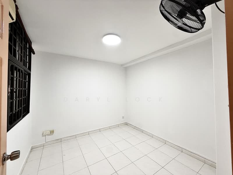 359 Admiralty Drive, 359 Admiralty Drive, 3 Bedrooms, 1,022 sqft, HDB Flat For Rent, by Daryl Lock, 500174831 - Common Bedroom 2 - PropertyGuru.com.sg