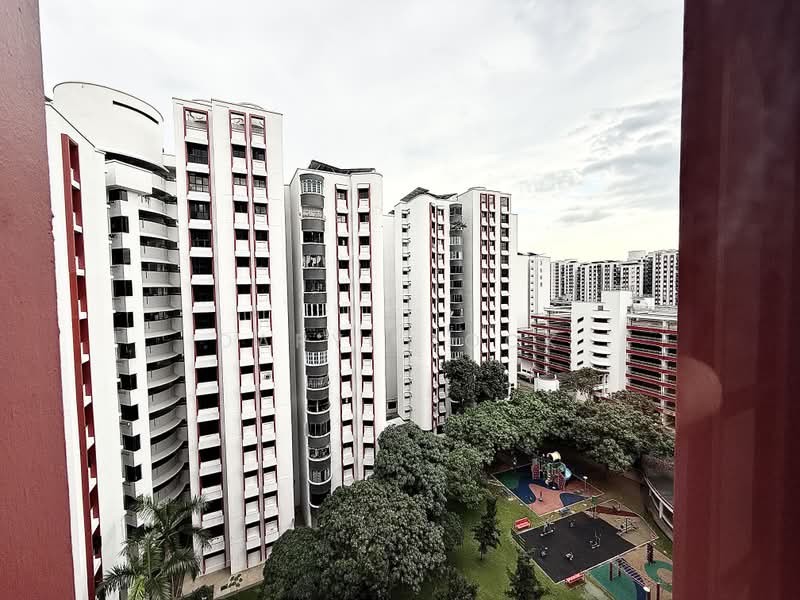 359 Admiralty Drive, 359 Admiralty Drive, 3 Bedrooms, 1,022 sqft, HDB Flat For Rent, by Daryl Lock, 500174831 - Exterior - PropertyGuru.com.sg