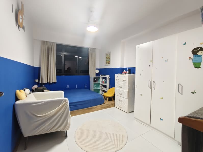 546C Segar Road, 546C Segar Road, 4 Bedrooms, 1,205 sqft, HDB Flat For Sale, by Alex Lim, 500174837 - Bedroom - PropertyGuru.com.sg
