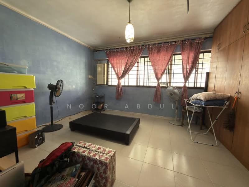 611 Yishun Street 61, 611 Yishun Street 61, 4 Bedrooms, 1,571 sqft, HDB Flat For Sale, by Noor Abdul, 500174838 - Bedroom - PropertyGuru.com.sg