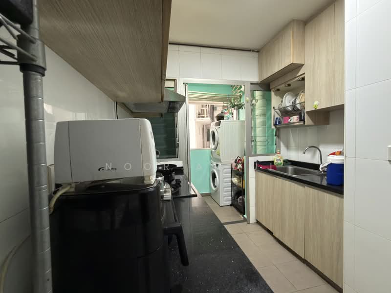 467B Fernvale Link, 467B Fernvale Link, 2 Bedrooms, 731 sqft, HDB Flat For Sale, by Noor Abdul, 500174857 - Kitchen - PropertyGuru.com.sg