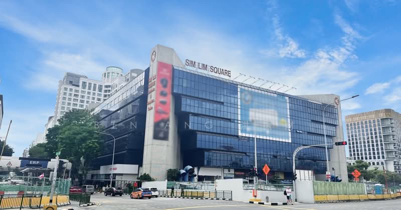 Sim Lim Square, 1 Rochor Canal Road, 936 sqft, Shop / Shophouse For Sale, by Ben ANG 洪振財, 500174865 - Exterior - CommercialGuru.com.sg