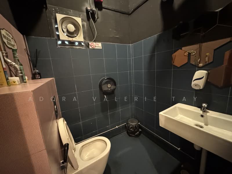 85 Kampong Bahru Road, , 1,200 sqft, Shop / Shophouse For Rent, by Adora Valerie Tay, 500174870 - Bathroom - CommercialGuru.com.sg
