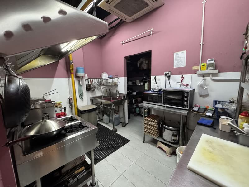 85 Kampong Bahru Road, , 1,200 sqft, Shop / Shophouse For Rent, by Adora Valerie Tay, 500174870 - Kitchen - CommercialGuru.com.sg