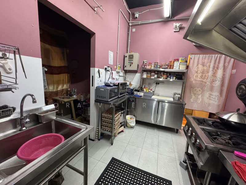 85 Kampong Bahru Road, , 1,200 sqft, Shop / Shophouse For Rent, by Adora Valerie Tay, 500174870 - Kitchen - CommercialGuru.com.sg