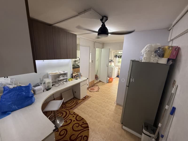 4 Lorong Lew Lian, 4 Lorong Lew Lian, 2 Bedrooms, 689 sqft, HDB Flat For Sale, by Jeffrey Koh, 500174877 - Kitchen - PropertyGuru.com.sg