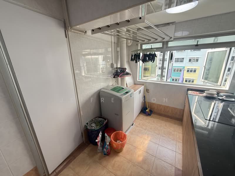 4 Lorong Lew Lian, 4 Lorong Lew Lian, 2 Bedrooms, 689 sqft, HDB Flat For Sale, by Jeffrey Koh, 500174877 - Yard - PropertyGuru.com.sg