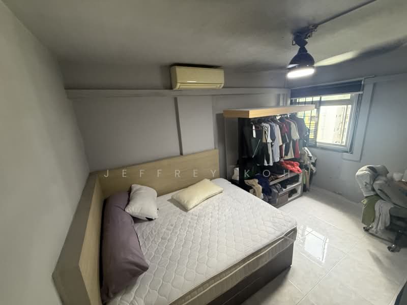 4 Lorong Lew Lian, 4 Lorong Lew Lian, 2 Bedrooms, 689 sqft, HDB Flat For Sale, by Jeffrey Koh, 500174877 - Bedroom - PropertyGuru.com.sg