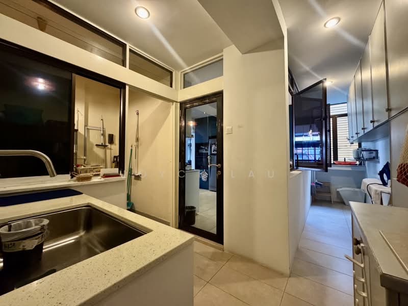 Faber Hills, , 3 Bedrooms, 2,068 sqft, Apartment For Sale, by Joyce Lau, 500174887 - Service yard - PropertyGuru.com.sg
