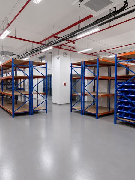 Pantech Business Hub, 196 Pandan Loop, 2,615 sqft, Factory / Workshop (B2) For Sale, by James Seah, 500174902 - Interior - CommercialGuru.com.sg