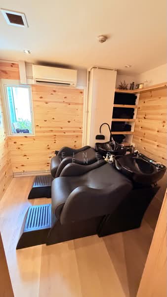 Lorong Telok, Lorong Telok, 3,814 sqft, Shop / Shophouse For Sale, by Reiner Svento, 500174921 - Shampoo room@Level 2 - CommercialGuru.com.sg