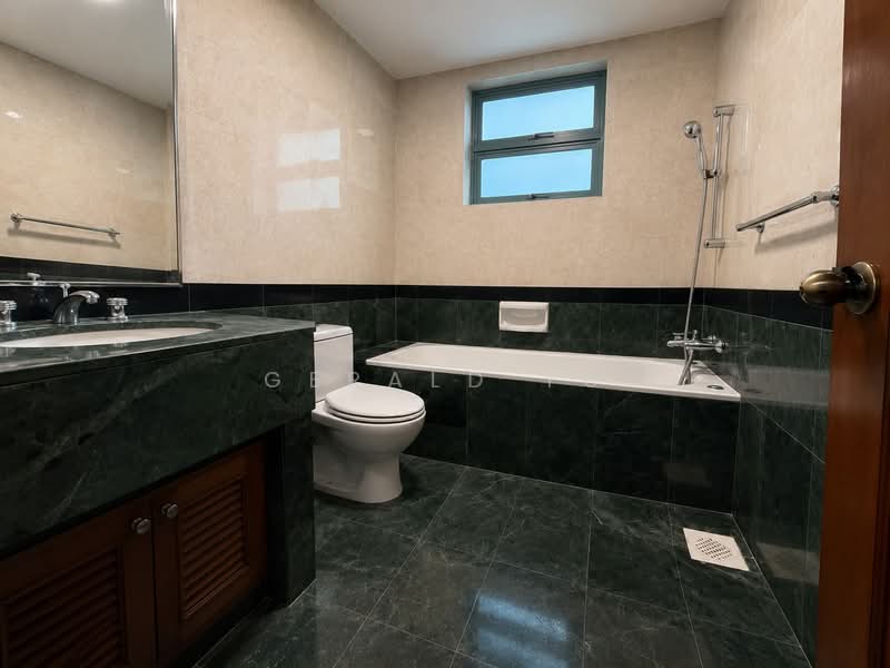 Merawoods, 136A Hillview Avenue, 3 Bedrooms, 1,346 sqft, Condominium For Sale, by Gerald Yu, 500174926 - Bathroom - PropertyGuru.com.sg