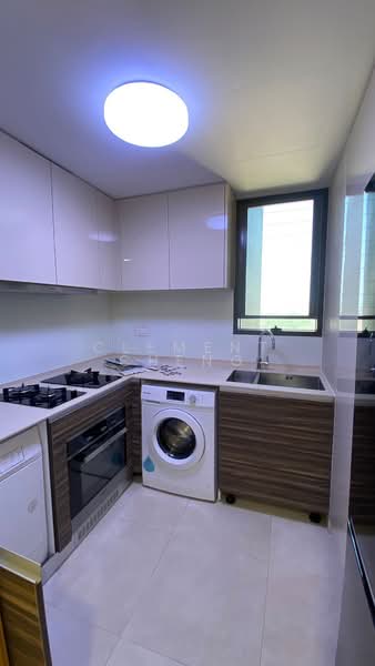 Commonwealth Towers, 232 Commonwealth Avenue, 3 Bedrooms, 904 sqft, Condominium For Rent, by Clement Cheng, 500174931 - Kitchen - PropertyGuru.com.sg