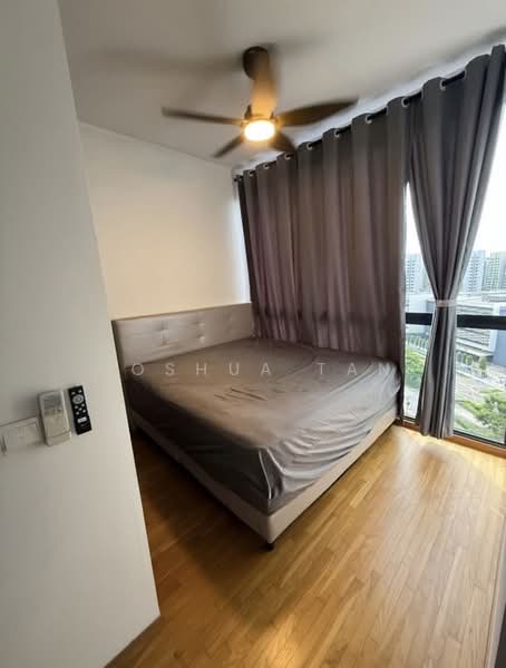 Park Colonial, 10 Woodleigh Lane, 2 Bedrooms, 678 sqft, Condominium For Sale, by Joshua Tan, 500174932 - Bedroom - PropertyGuru.com.sg