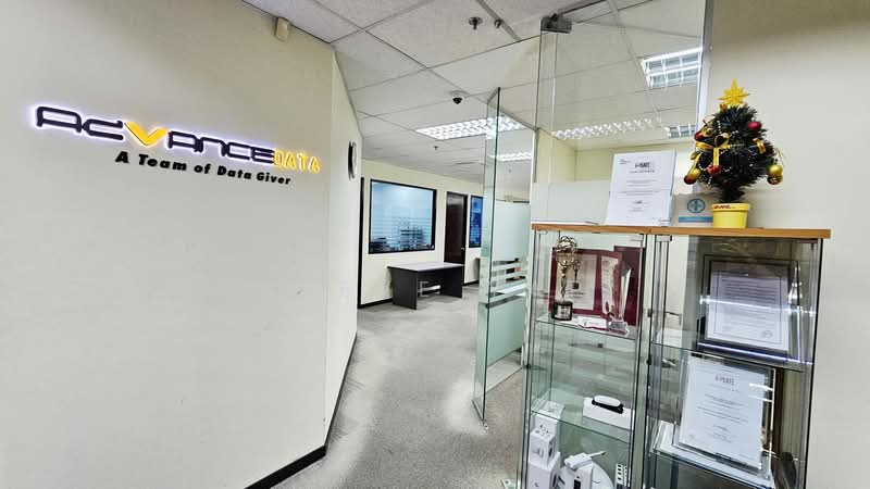 Ubi Techpark, 10 Ubi Crescent, 2,099 sqft, Light Industrial (B1) For Sale, by Steve Yap, 500174949 - Interior - CommercialGuru.com.sg