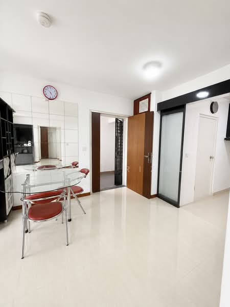 37 Margaret Drive, 37 Margaret Drive, 2 Bedrooms, 699 sqft, HDB Flat For Sale, by Agent Rizal, 500174956 - Interior - PropertyGuru.com.sg