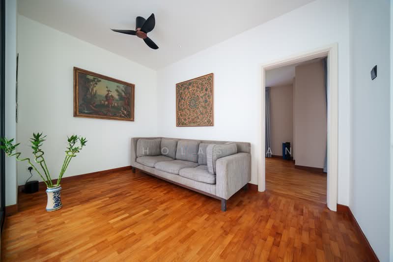 Century Woods, Woodgrove walk, 4 Bedrooms, 3,000 sqft, Terraced House For Sale, by Nicholas Tan, 500174974 - Living Room - PropertyGuru.com.sg