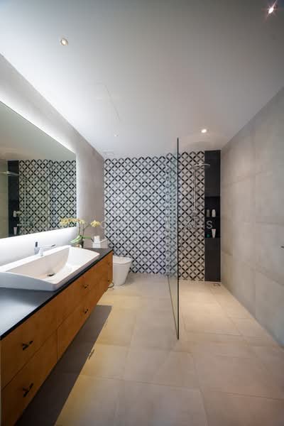 Century Woods, Woodgrove walk, 4 Bedrooms, 3,000 sqft, Terraced House For Sale, by Nicholas Tan, 500174974 - Bathroom - PropertyGuru.com.sg