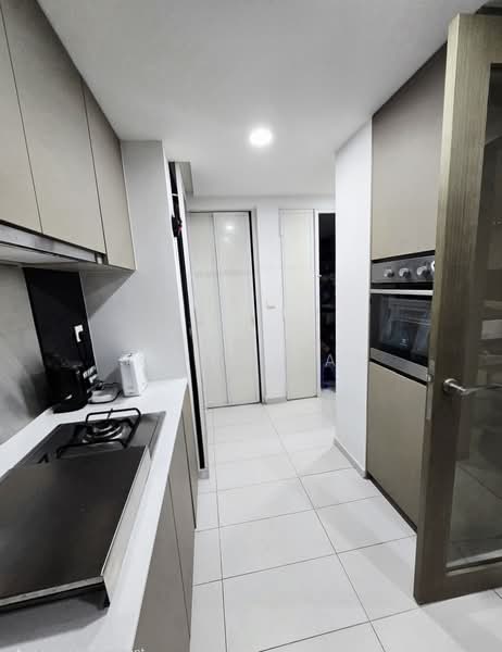 Bellewaters, 29 Anchorvale Crescent, 4 Bedrooms, 1,335 sqft, Executive Condominium For Sale, by Skyes Pan, 500174982 - Kitchen - PropertyGuru.com.sg