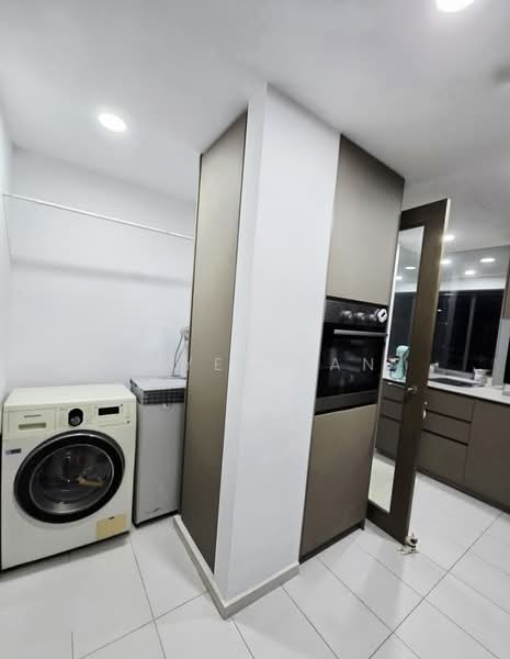 Bellewaters, 29 Anchorvale Crescent, 4 Bedrooms, 1,335 sqft, Executive Condominium For Sale, by Skyes Pan, 500174982 - Kitchen - PropertyGuru.com.sg
