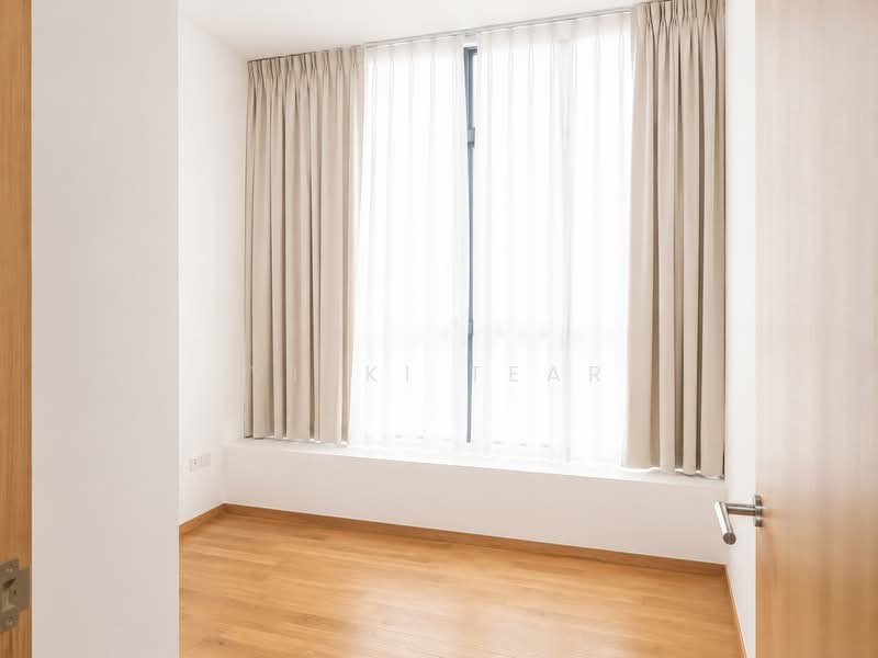 Soleil @ Sinaran, 6 Sinaran Drive, 2 Bedrooms, 958 sqft, Condominium For Sale, by Vikki Tear, 500174985 - Bedroom 2 - PropertyGuru.com.sg