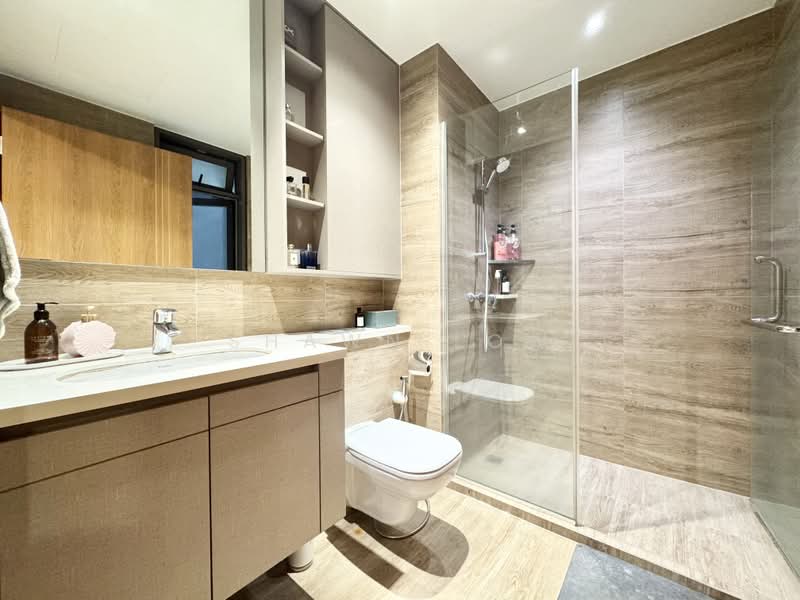 Rivercove Residences EC, 30 Anchorvale Ln, 3 Bedrooms, 958 sqft, Condominium For Sale, by Shawn Low, 500174988 - Master Bathroom - PropertyGuru.com.sg