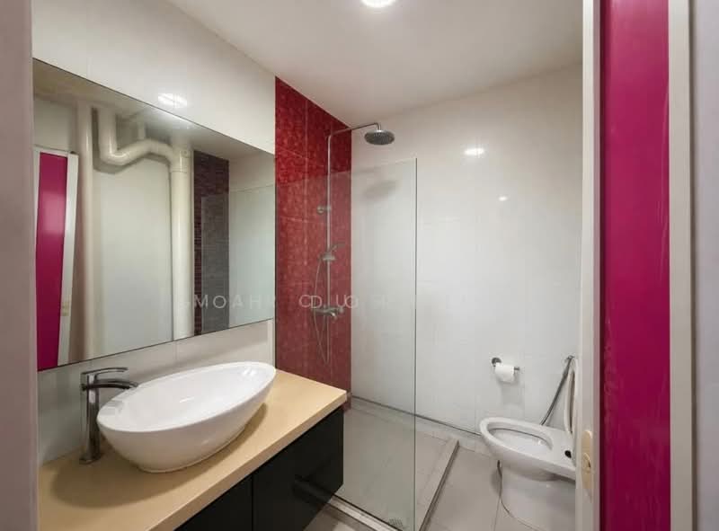 705 Hougang Avenue 2, 705 Hougang Avenue 2, 4 Bedrooms, 1,593 sqft, HDB Flat For Sale, by Goh Dorelyn, 500174989 - Bathroom - PropertyGuru.com.sg