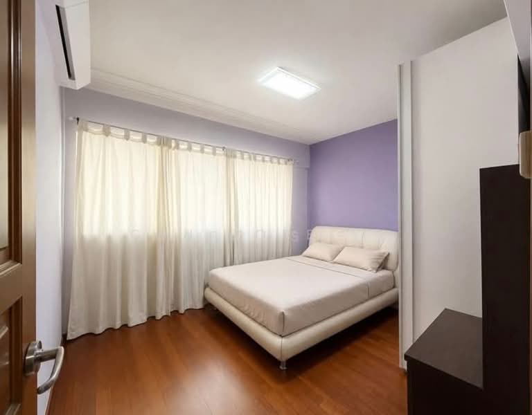 705 Hougang Avenue 2, 705 Hougang Avenue 2, 4 Bedrooms, 1,593 sqft, HDB Flat For Sale, by Goh Dorelyn, 500174989 - Bedroom - PropertyGuru.com.sg