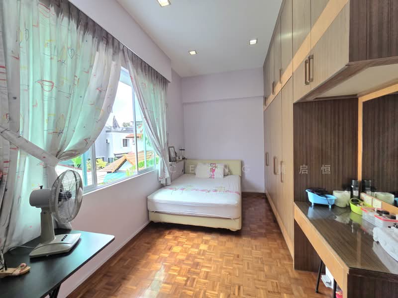 2 Storey Detached House on big rectangular plot for Sale, Jalan Krian, 4 Bedrooms, 6,000 sqft, Detached House For Sale, by Lawrence Ng 黄启恒, 500174990 - Second Level Bedroom 2 - PropertyGuru.com.sg