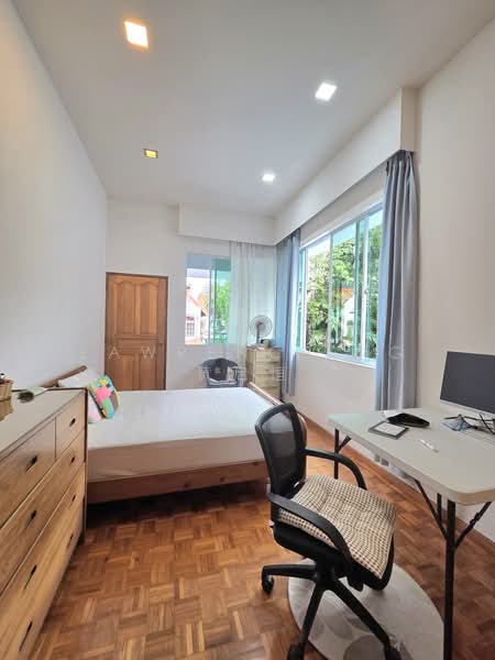 2 Storey Detached House on big rectangular plot for Sale, Jalan Krian, 4 Bedrooms, 6,000 sqft, Detached House For Sale, by Lawrence Ng 黄启恒, 500174990 - Second Level Bedroom 3 - PropertyGuru.com.sg