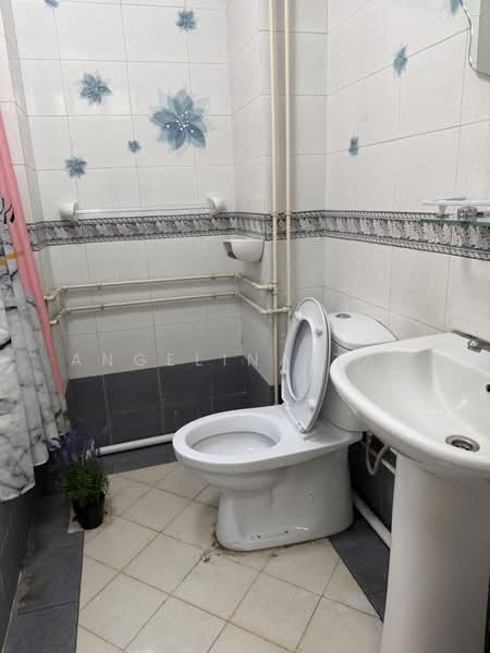 Shan Gate Apartments, 2 Shan Road, Room Rental, 280 sqft, Apartment For Rent, by Angelina Tao, 500174991 - PropertyGuru.com.sg