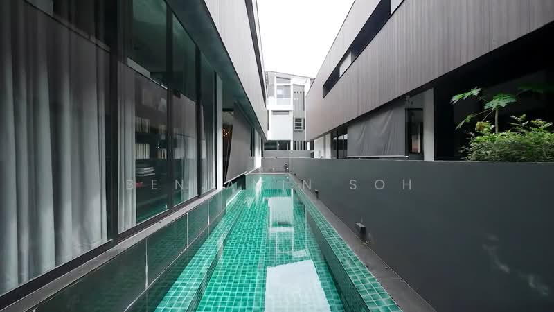 CONTEMPORARY BUNGALOW IN GOODMAN ROAD ENCLAVE, 1km to Kong Hwa and Tanjong Katong Primary Schools, 5 Bedrooms, 7,000 sqft, Bungalow House For Sale, by Benjamin Soh, 500174993 - Exterior - PropertyGuru.com.sg