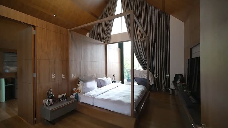 CONTEMPORARY BUNGALOW IN GOODMAN ROAD ENCLAVE, 1km to Kong Hwa and Tanjong Katong Primary Schools, 5 Bedrooms, 7,000 sqft, Bungalow House For Sale, by Benjamin Soh, 500174993 - Bedroom - PropertyGuru.com.sg