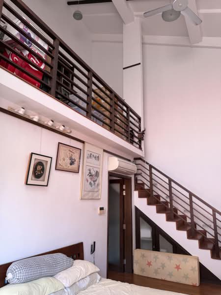 Elliot Road/Elliot Walk, , 4 Bedrooms, 4,600 sqft, Semi-Detached House For Sale, by Sean Ng, 500174994 - Bedroom with double volume ceiling - PropertyGuru.com.sg