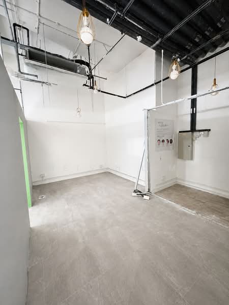City Gate, 371 Beach Road, 506 sqft, Mall Shop For Sale, by Melvin Lum, 500175007 - Interior - CommercialGuru.com.sg