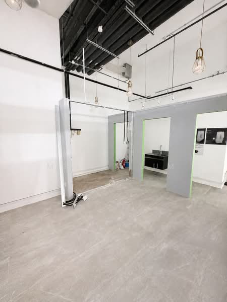 City Gate, 371 Beach Road, 506 sqft, Mall Shop For Sale, by Melvin Lum, 500175007 - Interior - CommercialGuru.com.sg