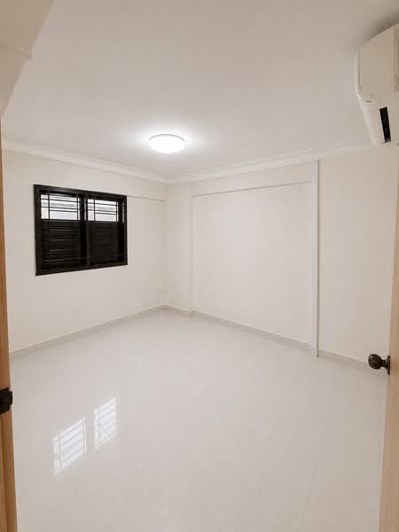 28 New Upper Changi Road, 28 New Upper Changi Road, 2 Bedrooms, 700 sqft, HDB Flat For Sale, by Rayne Chua 蔡美慧, 500175024 - Interior - PropertyGuru.com.sg